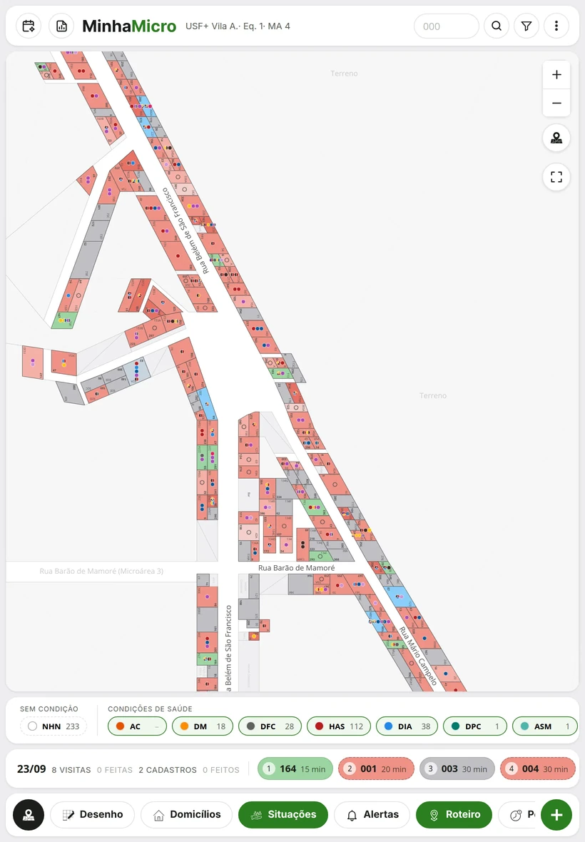 Mapa com os domicílios preenchidos em tons de vermelho conforme a prioridade e a sequência de visitas do dia.